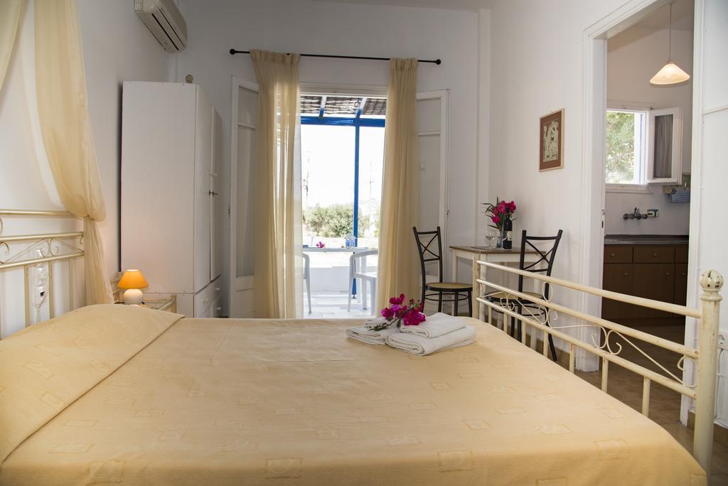 Elena Apartments Pollonia Pokoj fotografie